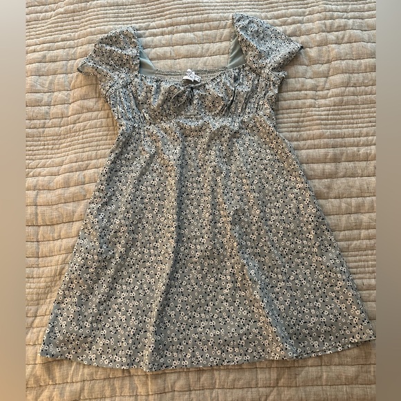 Princess Polly Glenore Floral Dress - Picture 2 of 3